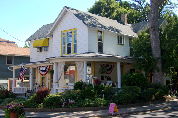 Maxwell Hospitality House by Bruce Stambaugh