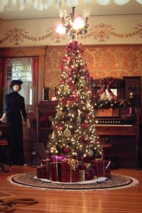 Victorian House Christmas Tree
