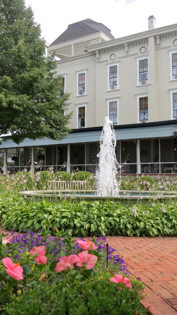 hotellakesidebybrucestambaugh