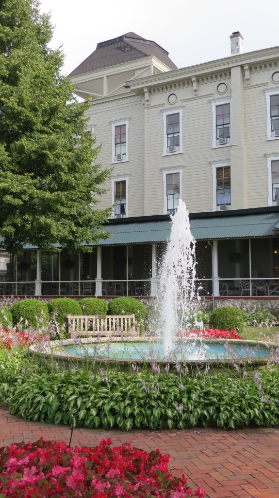 hotellakesidebybrucestambaugh