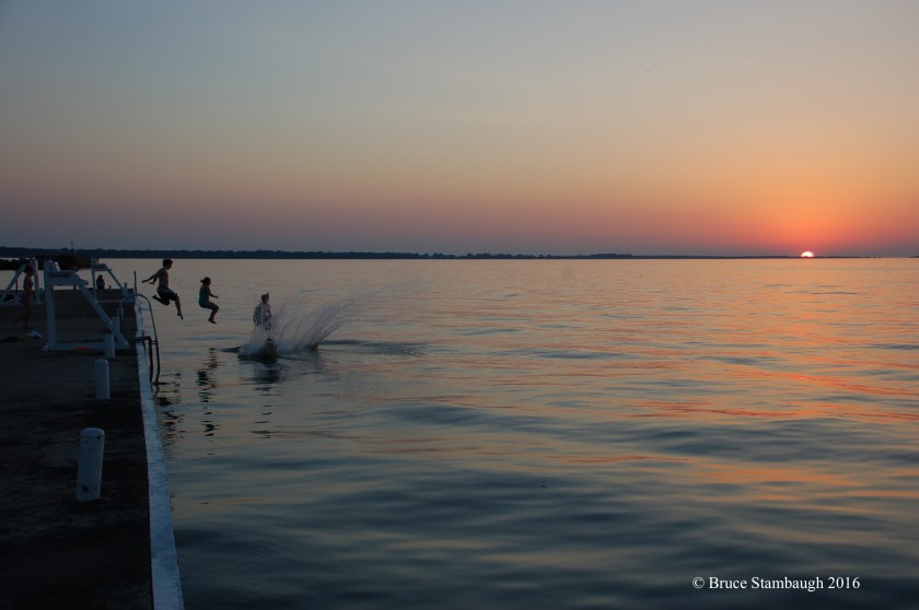 kids swimming, summertime