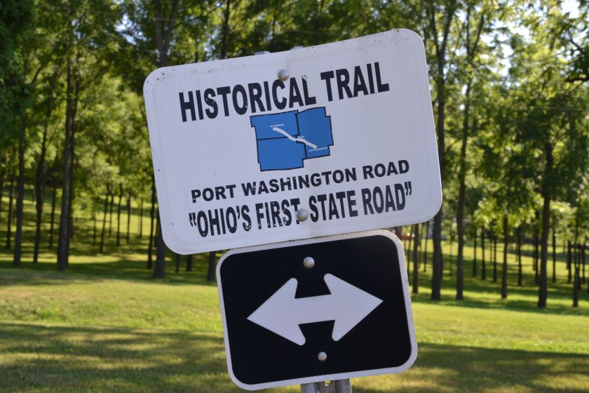 Port Washington Road, trail marker