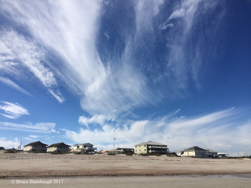 cirrus clouds, beach